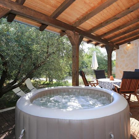 Hacienda Mia With Yacuzzi And Free Parking Zadar Exterior photo