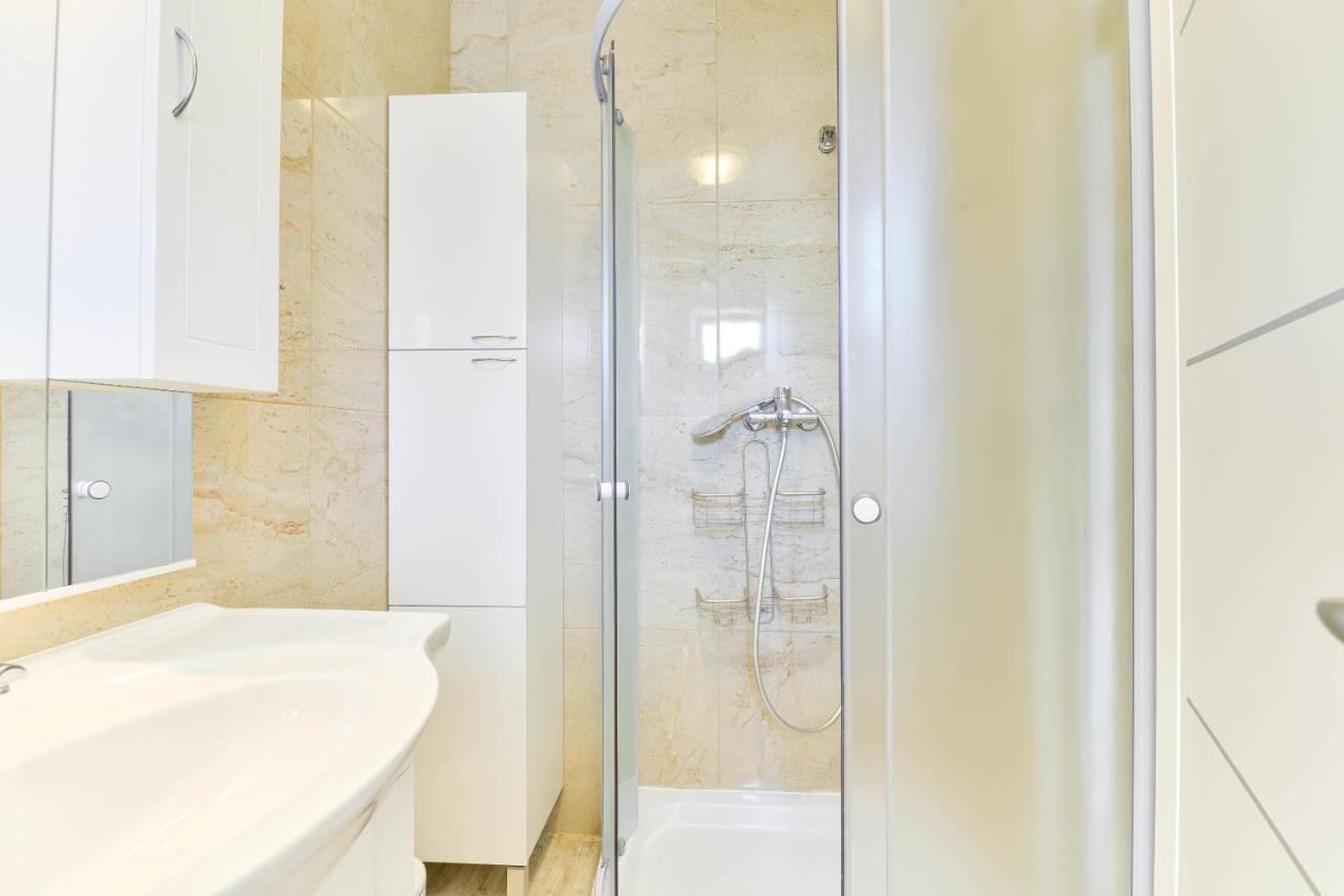 Hacienda Mia With Yacuzzi And Free Parking Zadar Exterior photo